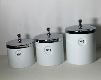 Vintage-Restaurierungs-Hardware-Set mit 3 weißen Keramikkanistern – Nr. 1, Nr. 2, Nr. 3, selten