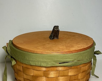 RARE Peterboro Basket Co. Metal Stem Lidded Pumpkin Basket 10 in.
