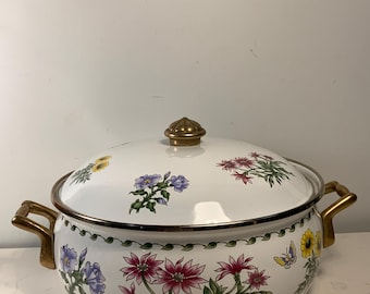 Cacerola de hierro fundido esmaltado estilo Regency Club de época con asas de latón.