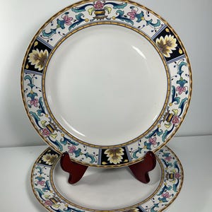 Set of 2 Vintage Savoir Vivre Florentina Dinner Plates 11 in.