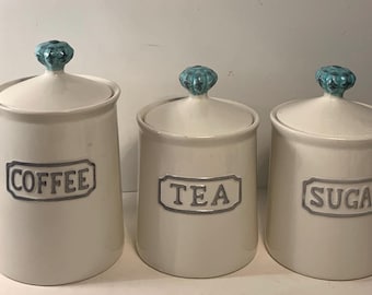 Set di 3 barattoli in ceramica THL per caffè, tè e zucchero, stile rustico da cucina.