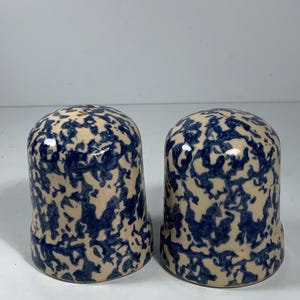Vintage Roseville Alpine Pottery Blå Spongeware Salt- och pepparkar