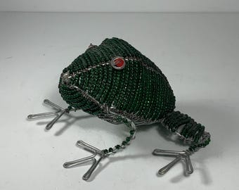 Beadwork Handmade Wire & Bead Frog Statue 5.5 in.