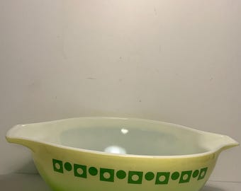 Vintage 1970s Pyrex #444 Green Salad Pattern 4 Quart Cinderella Mixing Bowl