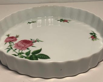Fuente para quiche acanalada vintage de la colección Rose de Christineholm, 24 cm (9,5 pulgadas).
