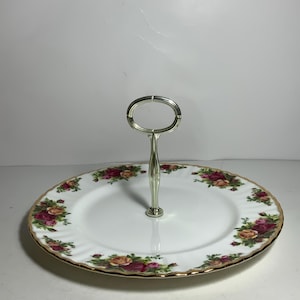 Royal Doulton Old Country Roses Tidbit/Cookie Tray Rare Size 10.5 in.