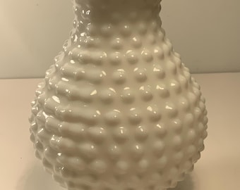 Pantalla de lámpara de vidrio opalino vintage con diseño de puntos en relieve, globo de 2,75 pulgadas, adaptador de 7,25 pulgadas.