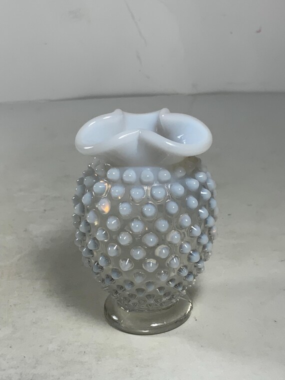 ヴィンテージ フェントン オパールセント ガラス ホブネイル