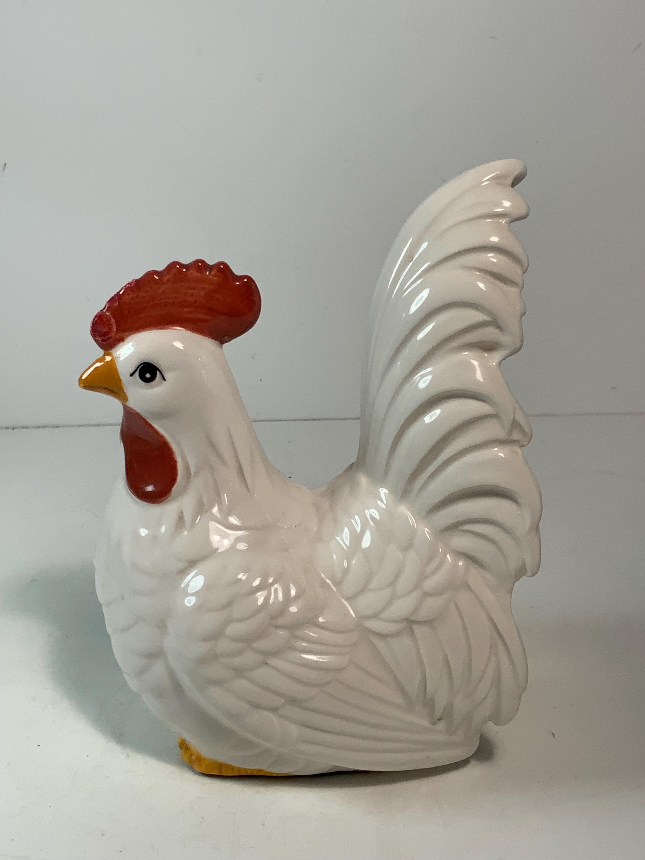 Set of 2 Vintage Fitz and Floyd Rooster Bookends (chipped) 6.5 In