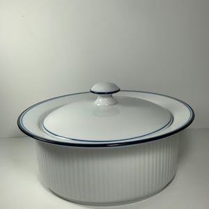 Dansk Bistro Blue Striped Oven Safe Casserole Dish with Lid 9.5 in.