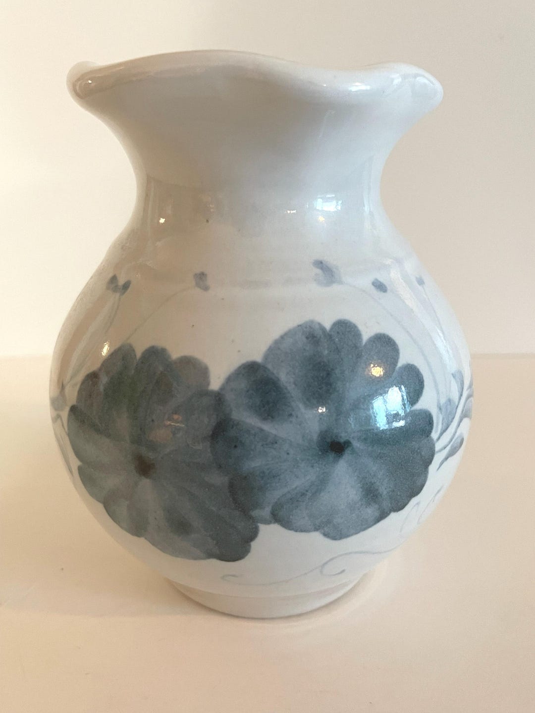 Vintage Studio Art Pottery Signed White & Blue Flowers Vase - Etsy