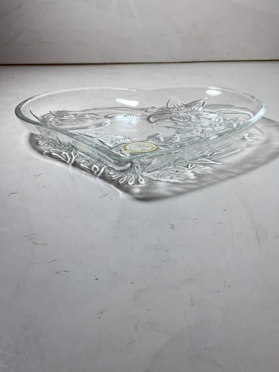 Vintage Hummingbird Heart Glass Trinket Dish Made… - image 4