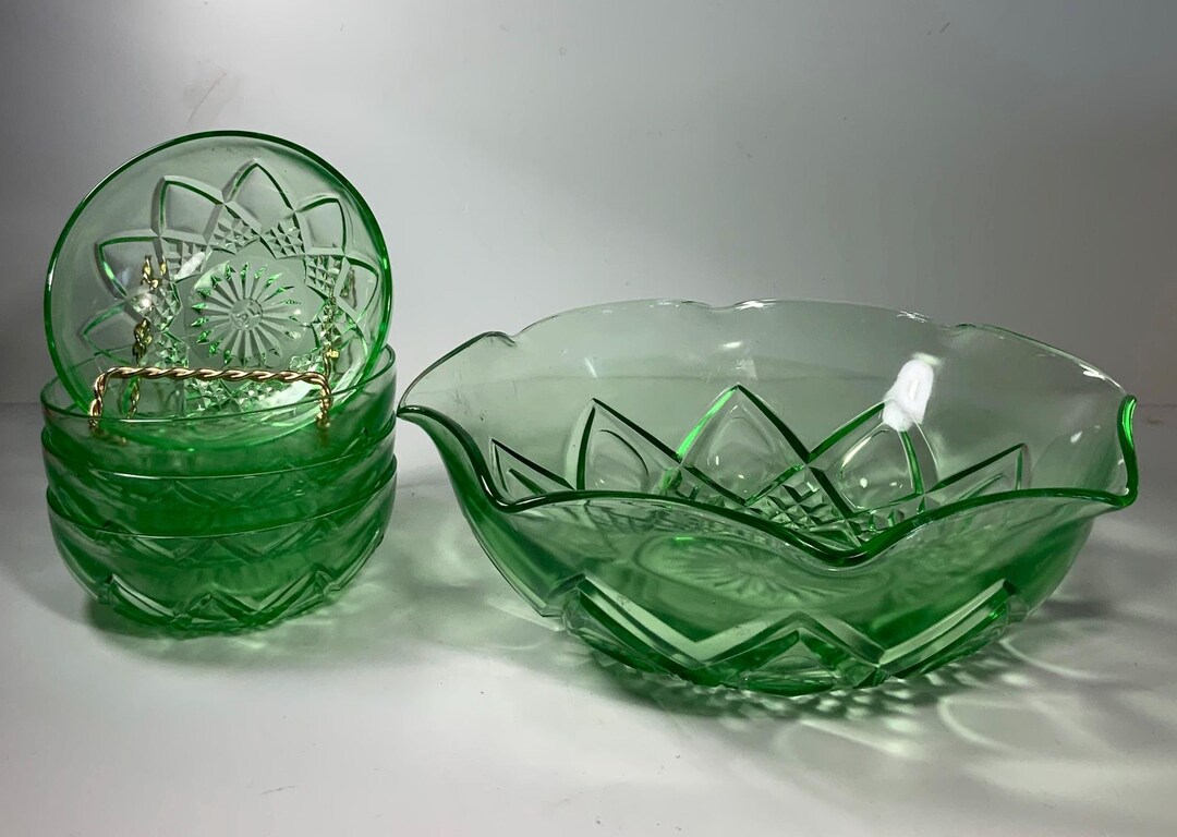 Vintage Hazel Atlas Diamond Arches Uranium Glass Serving Bowl & 4