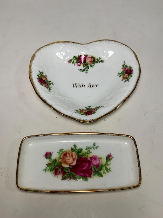 Set of 2 Vintage Royal Albert Old Country Roses Trinket Dishes