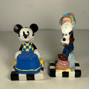 Saleiros e pimenteiros vintage Disney Mickey Mouse e Pateta