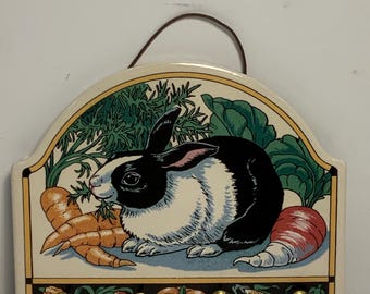 Vintage Ceramic Folk Art Dutch Rabbit Hanging Key Holder 7 in.