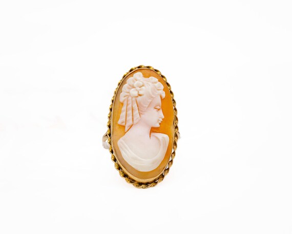 Art Deco 14kt Yellow Gold Elongated Oval Cameo Ring