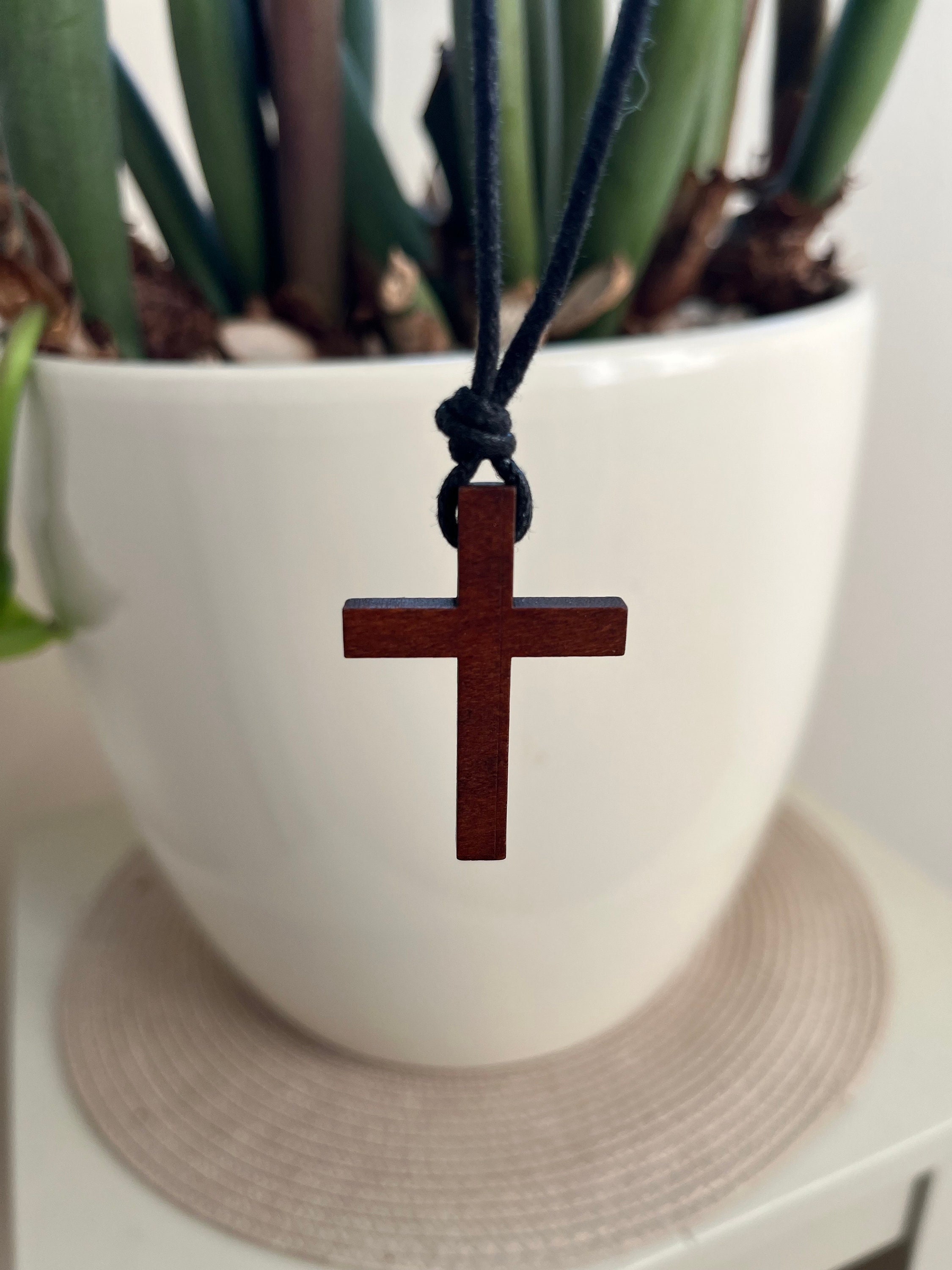 Wood Cross Necklace for Men & Women, Adjustable Leather Cord With Wooden  Cross Pendant, Gift for Catholic Boy, Christian Cross Choker, Psalm 