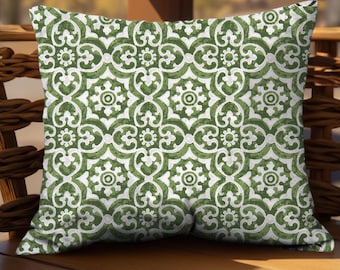 Green Outdoor Pillow Cover: Eco-Friendly Porch Patio Decor