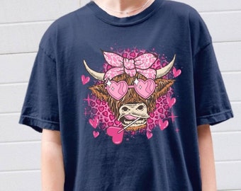 Valentine's Day Cow Shirt ,Comfort Colors Tee, Cow Lover Shirt, Valentine's Day Cow Shirt ,Moo Cow Shirt, Valentine Shirt,Cow Mom,Cow Lover