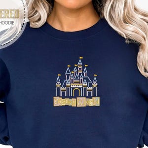 Puede incluir: Un juego de tres tazas de cer&aacute;mica con un acabado mate moteado. Las tazas son de color crema, gris claro y gris oscuro. Cada taza tiene un dise&ntilde;o simple y minimalista, ideal para caf&eacute; o t&eacute;.