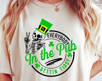 Todos en el pub se ponen camisa borracha, camiseta Comfort Colors, camisa de pub irlandés, camisa del día de San Patricio, camisa de regalo irlandesa, camisa de San Paddy