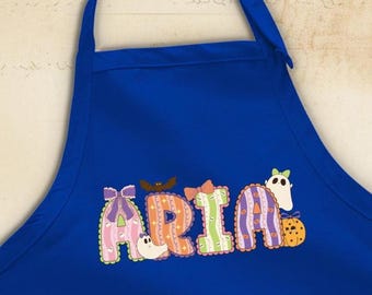 Delantal personalizado con nombre espeluznante, delantal personalizado con nombre de Halloween, delantal de mujer de Halloween, regalo de cumpleaños de Halloween, delantal de fantasma, delantal aterrador