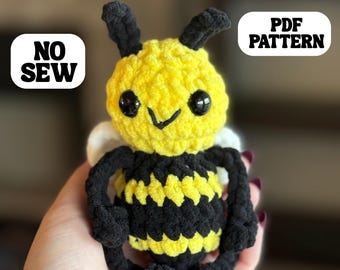Bee crochet pattern amigurumi crochet pattern PDF download no sew pattern beginner friendly crochet pattern keychain bee pattern