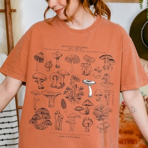Mushroom Graphic T-shirt - Comfort Colors, Foraged Fungi Print