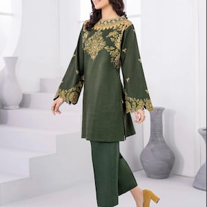 Pakistani clothes| Pakistani dress| Traditional Pakistani Dress| 2 piece suit