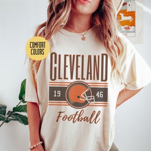 Cleveland Comfort Colors Retro T-Shirt, Vintage Cleveland Unisex Shirt, Cute Cleveland Gift, Women Cleveland Tailgate Shirt image 1