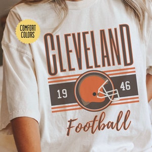 Cleveland Comfort Colors Retro T-Shirt, Vintage Cleveland Unisex Shirt, Cute Cleveland Gift, Women Cleveland Tailgate Shirt image 2