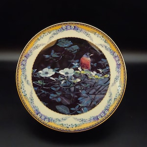 Lenox Collectible Plate -  Shades of the Seasons Collection - &quot;April Song&quot; Collector Dish