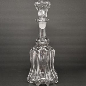 Antique Victorian 1800&#39;S Hand Blown Glass Decanter with Stopper - Bell / Pillar shape Barware - Bar - Ribbed Glass - Water Whiskey Bottle