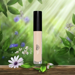 Natural Concealing Cream: Organic Radiant Tone Enhancer for Flawless Glowing Skin Coverage