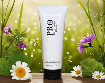 Purely Radiant Organic's Vitamin C Cleanser: A Luxurious Skincare Essential