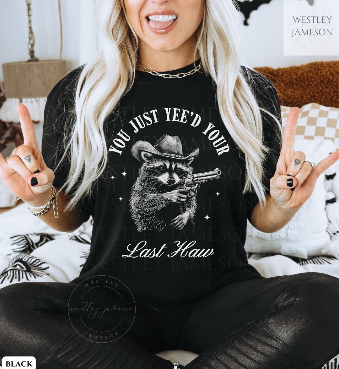Vintage Western Raccoon Graphic Tee, Western Raccoon Tshirt, Yeehaw Tee ...