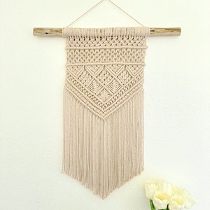 Macrame PATTERN | written and photo PDF & Knot guide | Digital download tutorial | Macrame wall hanging | How to tutorial.