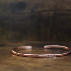 Handmade Dainty Copper Cuff Bracelet | Minimalist Hammered Copper Bangle Reversible Thin Bracelet Adjustable Size | Unisex Metal Bracelet