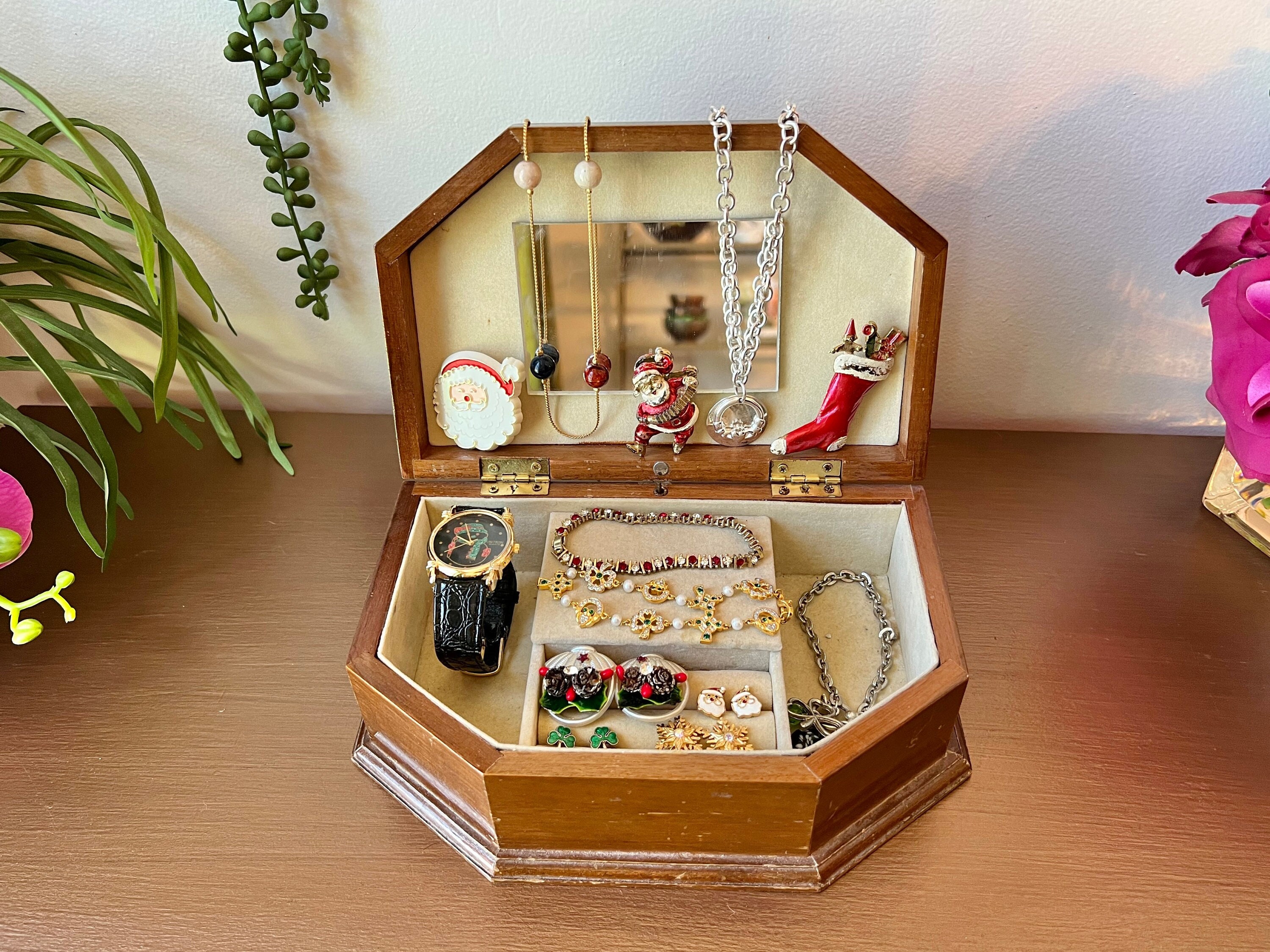 Vintage Jewelry Box With Mirror + Vintage Jewelry | Ring