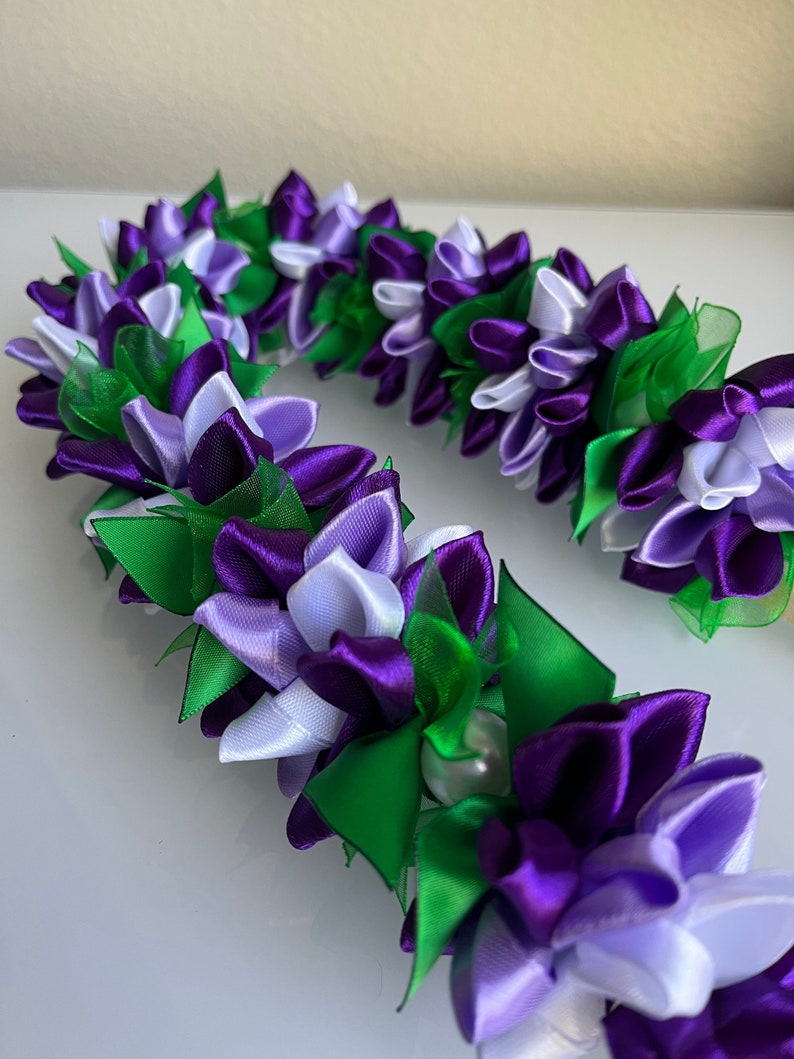 Flower Ribbon Lei - Etsy
