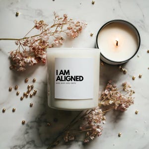I Am Aligned Candle - Spirituelle Affirmationskerze | Duftende Sojakerze für Balance, Heilung & Manifestation