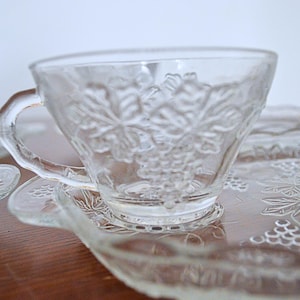 Vintage Anchor Hocking Snack Set Grape Pattern Glass Teacup and Mini Tray (Set of 4) | Mid-Century Picnic Plates with Cup