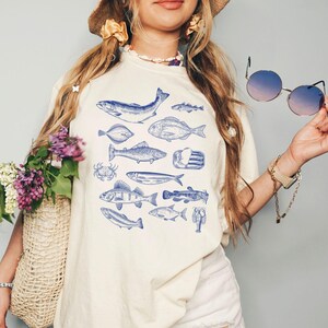 Fisherman Aesthetic, Vintage Fish T-Shirt, Retro Fishing Shirt, Fish Shirt, Bass T Shirt, Fisher Tee, Fisherman Tshirt, Ocean Themed Tee