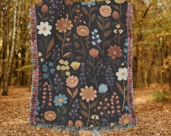 Floral Wildflower Woven Blanket, Floral Woven Throw, Cottagecore Woven Blanket, Cozy Nature-Inspired Throw, Botanical Throw Blanket Tapestry