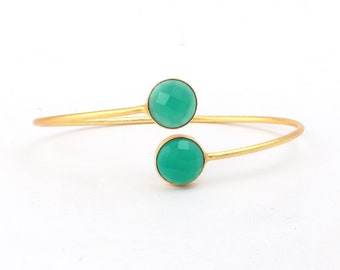 Handcrafted Gold Plated Adjustable Cuff Bangle with Round Green Onyx - Exquisite Gemstone Jewelry