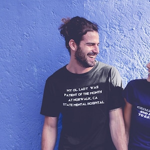 Cute Girlfriend Shirt - Unisex