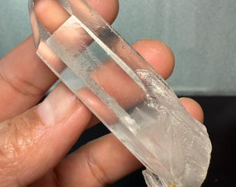 Unpolished Lemurian Clear Quartz Crystals – High Clarity Display