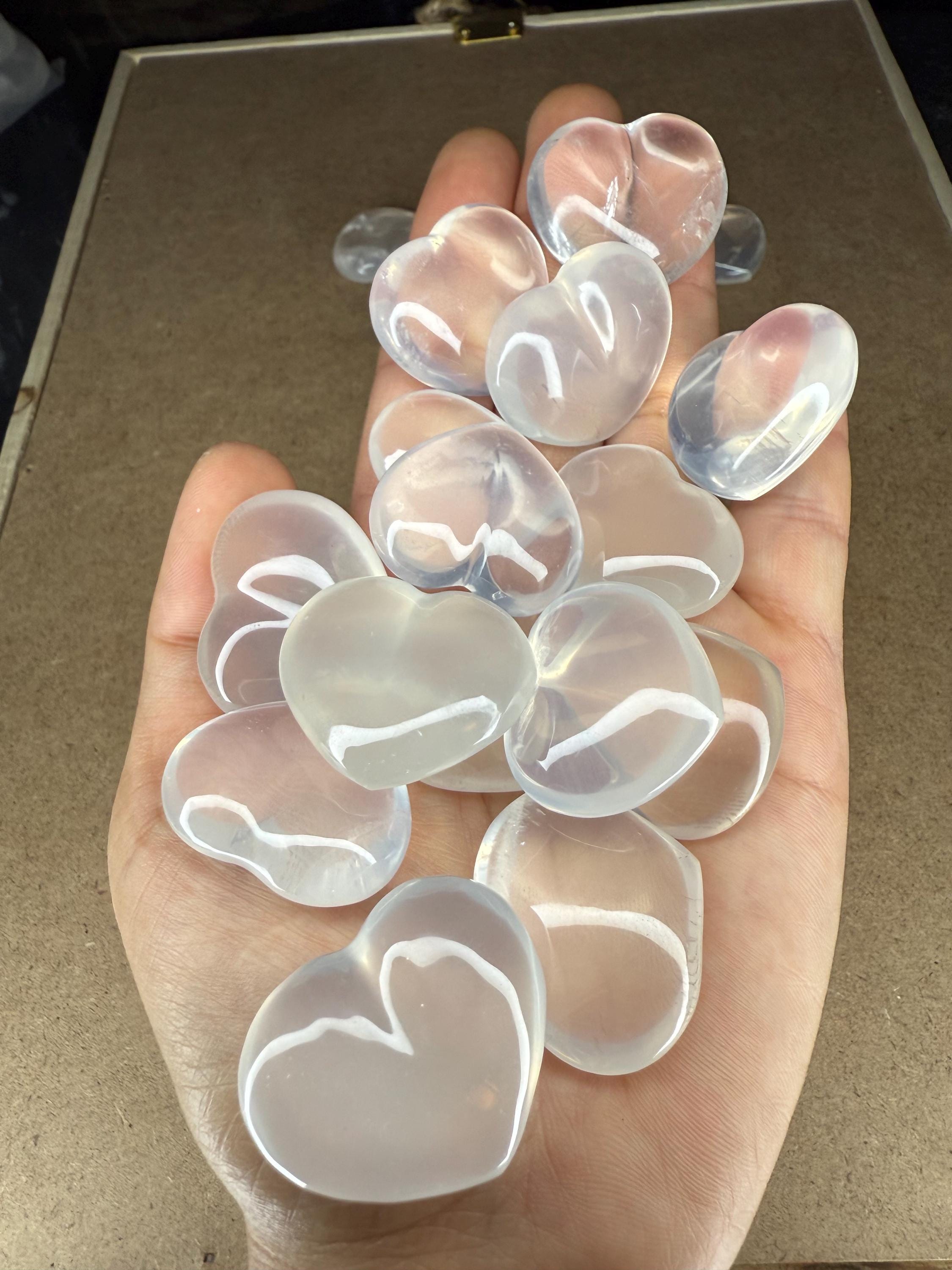 AAA プレミアム ジラソル クォーツ ハート – トップグレード