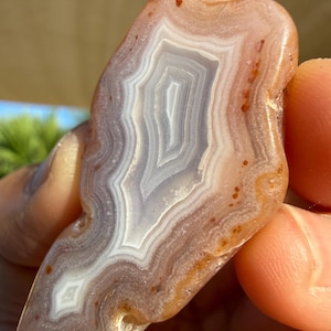 Vintage Mulligan Peak Agate – Premium Polished Arizona Agate | Rare Fortification Bands | Pink, Peach, White, Gray & Orange Collector Stone